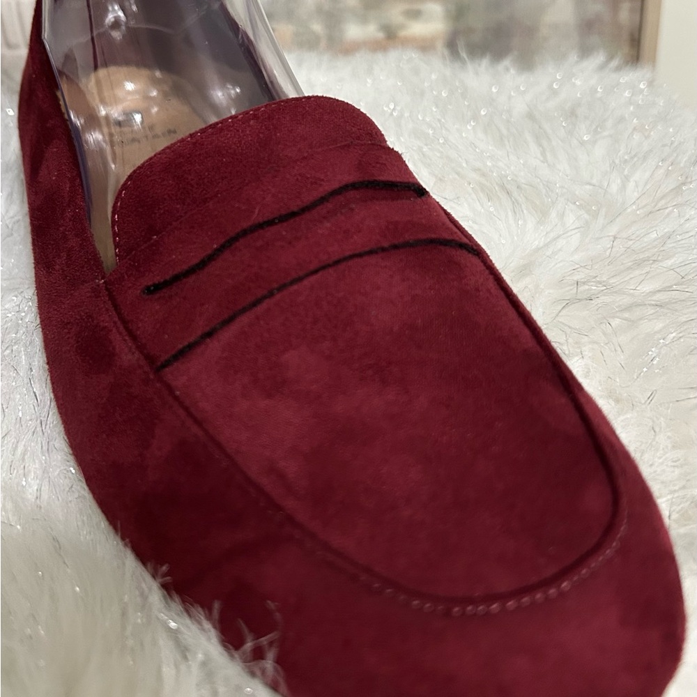 White Mountain Women’s Burgundy Suede Penny Loafers - Picture 4 of 7